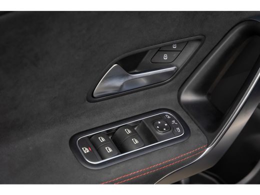 Mercedes-Benz CLA 250 e Business Solution AMG | Pano | Cruise adaptief | Matrix LED | Apple Carplay/Android Auto | ... ActivLease financial lease