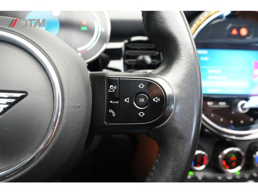 Mini Cabrio 1.5 | Chester | H/K | HuD | Camera ActivLease financial lease