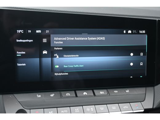 Opel Astra Electric 58 kWh Ultimate DEMO-DEAL! | Schuif-/Kanteldak | Alcantara | LED-Matrix | Elektr. Stoele... ActivLease financial lease