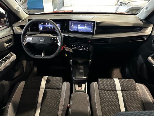 Opel Frontera Electric GS 44 kWh 113 PK | 2+6 JAAR GARANTIE| CAMERA + SENSOREN| DODEHOEK DETECTIE| STUUR, STOEL... ActivLease financial lease