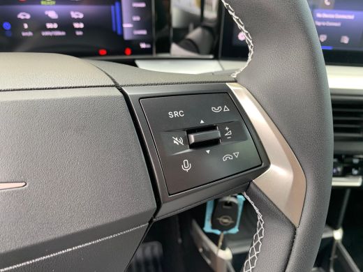 Opel Frontera Electric GS 44 kWh Airco | Camera | Cruise Control | DAB | LED | LMV 17" | Navi | PDC V&A | Stoel... ActivLease financial lease