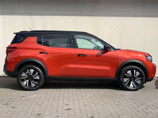 Opel Frontera Electric GS 44 kWh Airco | Camera | Cruise Control | DAB | LED | LMV 17" | Navi | PDC V&A | Stoel... ActivLease financial lease