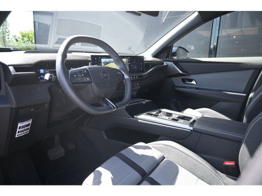 Opel Grandland Business Edition 73 kWh 99% SOH Tot 8 Jaar Garantie! | Schuif-/Kanteldak | Focal | Stoel/Stuurver... ActivLease financial lease