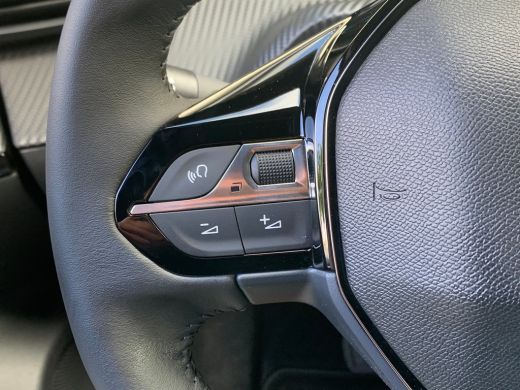 Peugeot e-2008 EV Style Avantage 54 kWh Airco | Camera | Cruise Control | DAB | LED | Navi | PDC Achter | 11 KwH | ActivLease financial lease