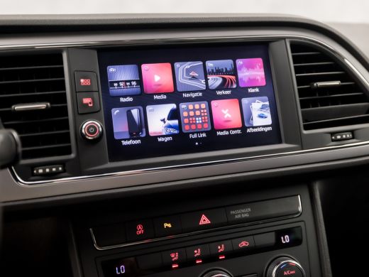 Seat Leon 1.5 TSI FR Sport 131PK (NAVIGATIE, 4 CILINDER, APPLE CARPLAY, NAVIGATIE, CAMERA, CLIMATE, SPORTST... ActivLease financial lease