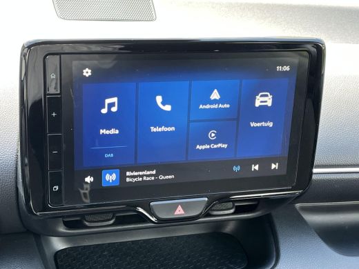 Toyota Yaris 1.5 Hybrid 115 Active | Parkeersensoren | Stoel- + stuurverwarming | Carplay | Licht metalen velg... ActivLease financial lease
