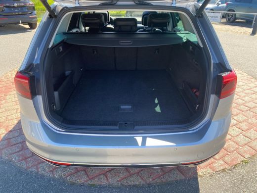Volkswagen Passat Variant 1.4 TSI PHEV GTE Business |Pano Dak | Trekhaak | ERGO met Memory | IQ.Light | 218Pk | ActivLease financial lease