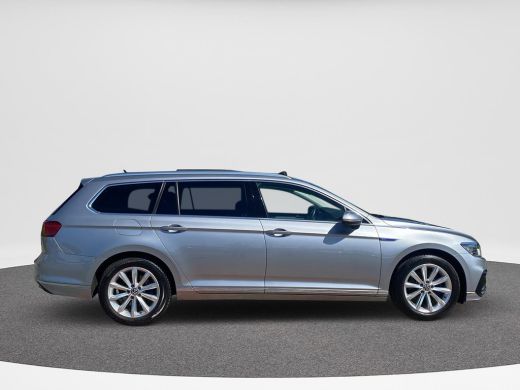 Volkswagen Passat Variant 1.4 TSI PHEV GTE Business |Pano Dak | Trekhaak | ERGO met Memory | IQ.Light | 218Pk | ActivLease financial lease