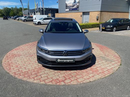 Volkswagen Passat Variant 1.4 TSI PHEV GTE Business |Pano Dak | Trekhaak | ERGO met Memory | IQ.Light | 218Pk | ActivLease financial lease