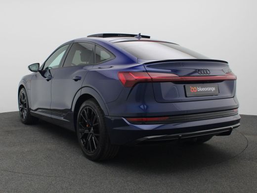 Audi e-tron 50 quattro S edition 71 kWh 313PK Aut. S-Line, Panoramadak, Trekhaak, Achteruitrijcamera, Keyless... ActivLease financial lease