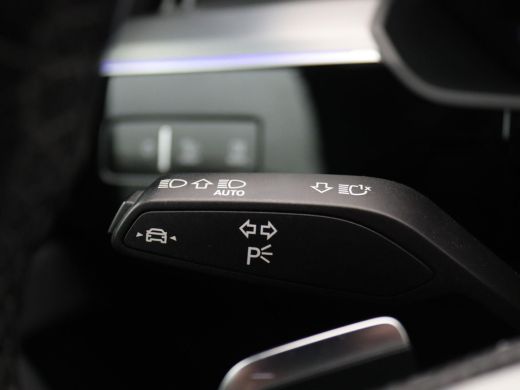 Audi e-tron 50 quattro S edition 71 kWh 313PK Aut. S-Line, Panoramadak, Trekhaak, Achteruitrijcamera, Keyless... ActivLease financial lease