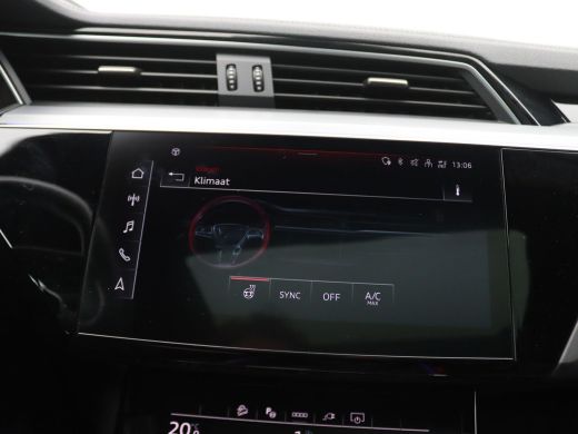 Audi e-tron 50 quattro S edition 71 kWh 313PK Aut. S-Line, Panoramadak, Trekhaak, Achteruitrijcamera, Keyless... ActivLease financial lease