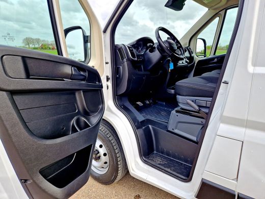 Fiat Ducato 2.2 MultiJet 140 S&S L2H2 3.5t - 140 Pk - Euro 6 - Groot Scherm - Navi - ParkeerCamera - Airco - ... ActivLease financial lease