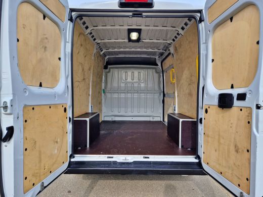 Fiat Ducato 2.2 MultiJet 140 S&S L2H2 3.5t - 140 Pk - Euro 6 - Groot Scherm - Navi - ParkeerCamera - Airco - ... ActivLease financial lease