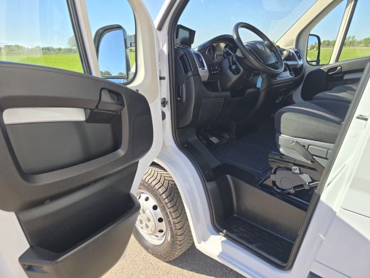 Fiat Ducato 35H 2.3 MultiJet L4 Bakwagen + Klep - 140 Pk - Euro 6 - Airco - Cruise Control ActivLease financial lease