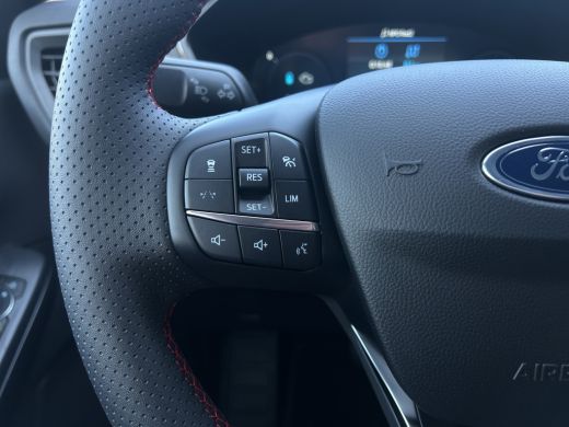 Ford Kuga 2.5 PHEV ST-Line | Adap. Cruise Control | Pano | Winterpack | Camera | CarPlay | Elektr. Trekhaak | ActivLease financial lease