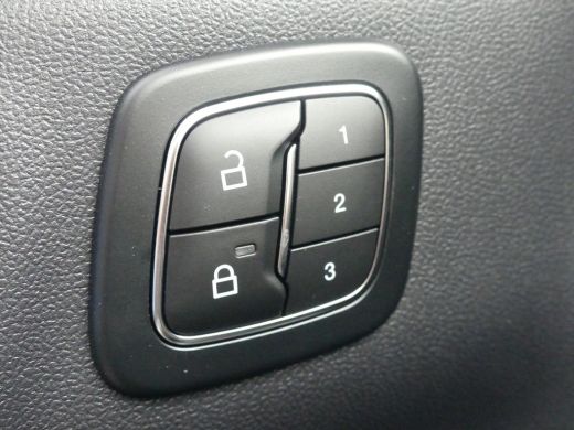 Ford Kuga Plug-In Hybrid ST-Line X | TREKHAAK | PANORAMADAK | ADAPTIVE CRUISE | DODEHOEKDETECTIE | CAMERA V... ActivLease financial lease