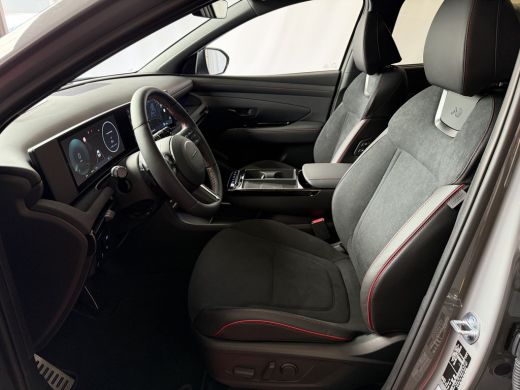 Hyundai Tucson ONGEBRUIKTE AUTO 1.6 T-GDI PHEV N-LINE CAMERA ELEK.KLEP ELEK.STOEL/GEHEUG.VERW/GEKOELD SUBWFR 19'... ActivLease financial lease