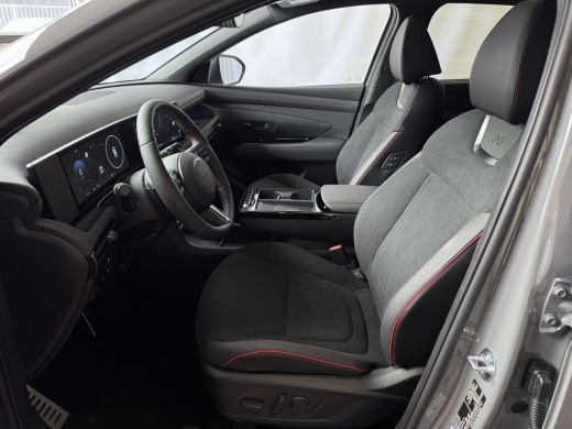 Hyundai Tucson .6 T-GDI PHEV N-LINE NIEUW 360CAM ELEK.KLEP MEMORY STOEL VERWARMD/KOELING SUBWFR 19" LMV ZWARTE H... ActivLease financial lease