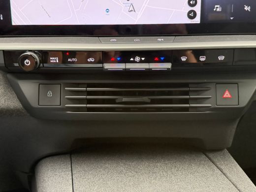 Opel Grandland GS 73 kWh Navigatie | 360 Camera | Stoelverwarming | Apple Carplay/Android Auto | ActivLease financial lease