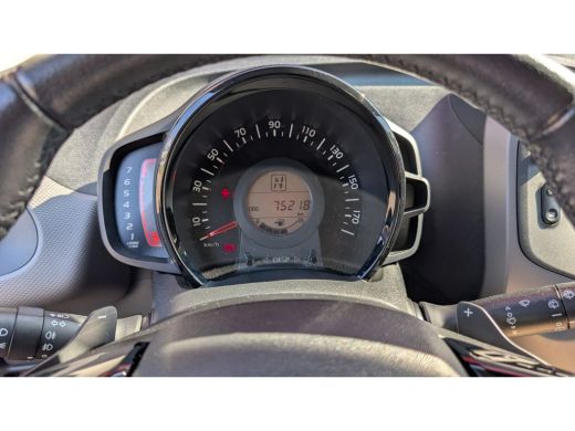 Peugeot 108 1.0 e-VTi Active | Achterbank in delen neerklapbaar | Airco | Audio installatie ActivLease financial lease