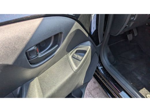Peugeot 108 1.0 e-VTi Active | Achterbank in delen neerklapbaar | Airco | Audio installatie ActivLease financial lease