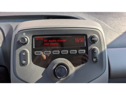 Peugeot 108 1.0 e-VTi Active | Achterbank in delen neerklapbaar | Airco | Audio installatie ActivLease financial lease