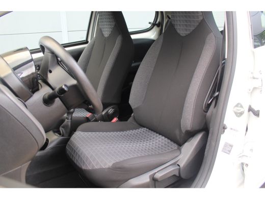 Peugeot 108 1.0 e-VTi Active | Airco | Centrale Deurvergrendeling | Bluetooth | | Airco | Centrale Deurvergre... ActivLease financial lease