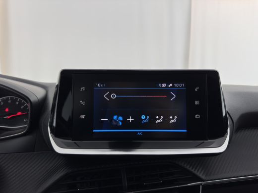 Peugeot 208 1.2 PureTech Blue Lease Active (Face-lift) (INCL-BTW) *FULL-LED | NAVI-FULLMAP | CARPLAY | PRIVAC... ActivLease financial lease