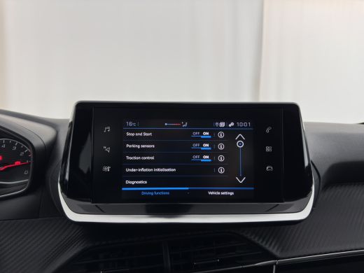 Peugeot 208 1.2 PureTech Blue Lease Active (Face-lift) (INCL-BTW) *FULL-LED | NAVI-FULLMAP | CARPLAY | PRIVAC... ActivLease financial lease