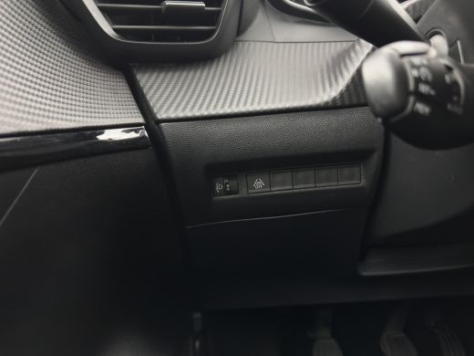Peugeot 208 1.2 PureTech Blue Lease Active (Face-lift) (INCL-BTW) *FULL-LED | NAVI-FULLMAP | CARPLAY | PRIVAC... ActivLease financial lease