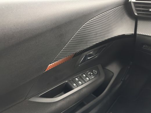 Peugeot 208 1.2 PureTech Blue Lease Active (Face-lift) (INCL-BTW) *FULL-LED | NAVI-FULLMAP | CARPLAY | PRIVAC... ActivLease financial lease