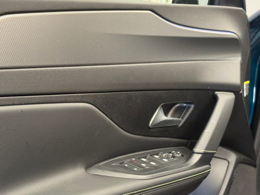 Peugeot 408 GT Avantage 58 kWh Focal | Pano | 360 Camera | AGR Stoelen | | 11 kW lader | Achteruitrijcamera |... ActivLease financial lease