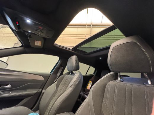 Peugeot 408 GT Avantage 58 kWh Focal | Pano | 360 Camera | AGR Stoelen | | 11 kW lader | Achteruitrijcamera |... ActivLease financial lease