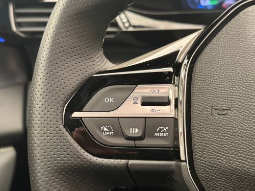 Peugeot 408 GT Avantage 58 kWh Focal | Pano | 360 Camera | AGR Stoelen | | 11 kW lader | Achteruitrijcamera |... ActivLease financial lease