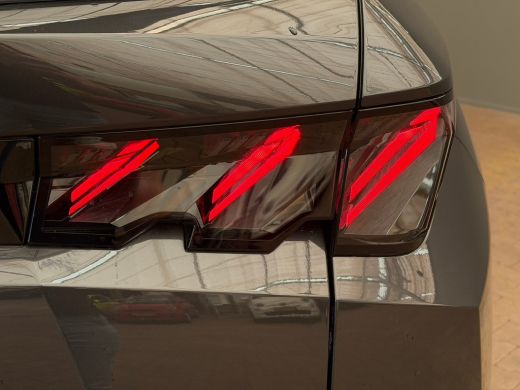 Peugeot 5008 1.2 Hybrid 145 GT 360 Camera | Navigatie | Apple Carplay/Android Auto | ActivLease financial lease