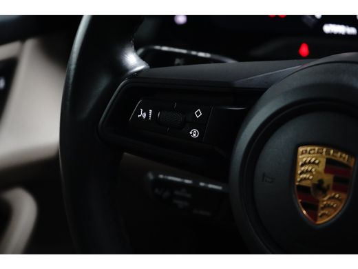 Porsche Taycan 93 kWh | Panoramadak | BOSE | NL-Auto! | 1e Eigenaar! | BTW-Auto | Memory Seats | Dealer Onderhou... ActivLease financial lease