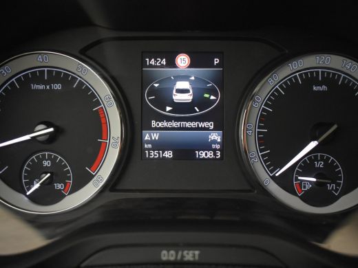 Skoda Karoq 1.5 TSI ACT Business Edition 150 Pk DSG/AUTO | Trekhaak uitklapbaar | Apple carplay Android auto ... ActivLease financial lease