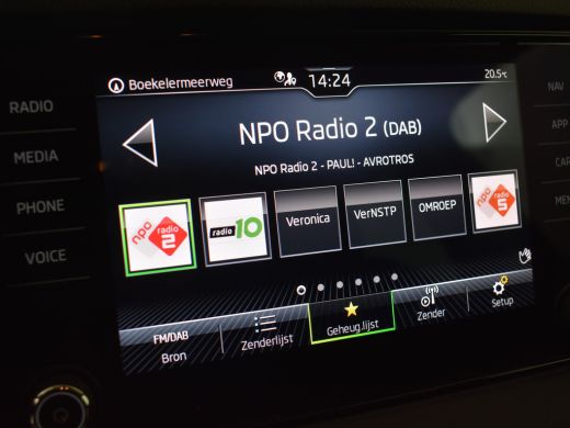 Skoda Karoq 1.5 TSI ACT Business Edition 150 Pk DSG/AUTO | Trekhaak uitklapbaar | Apple carplay Android auto ... ActivLease financial lease