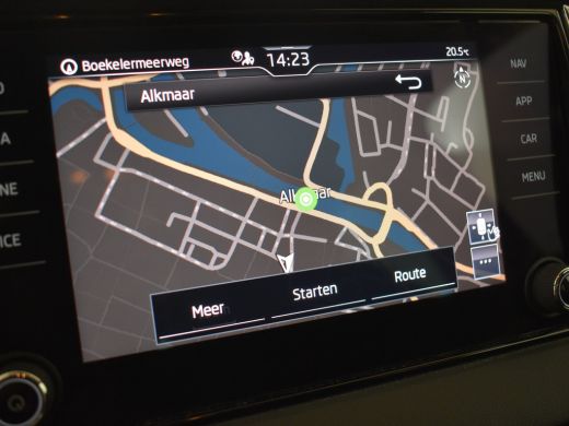 Skoda Karoq 1.5 TSI ACT Business Edition 150 Pk DSG/AUTO | Trekhaak uitklapbaar | Apple carplay Android auto ... ActivLease financial lease