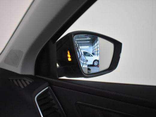 Skoda Karoq 1.5 TSI ACT Business Edition 150 Pk DSG/AUTO | Trekhaak uitklapbaar | Apple carplay Android auto ... ActivLease financial lease
