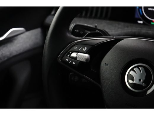 Skoda Superb Combi 1.5 TSI iV 204PK Selection | Achteruitrijcamera | Airco (automatisch) | Cruise control adap... ActivLease financial lease