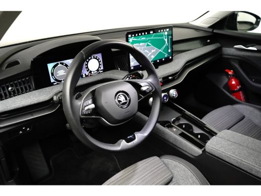 Skoda Superb Combi 1.5 TSI iV 204PK Selection | Achteruitrijcamera | Airco (automatisch) | Cruise control adap... ActivLease financial lease
