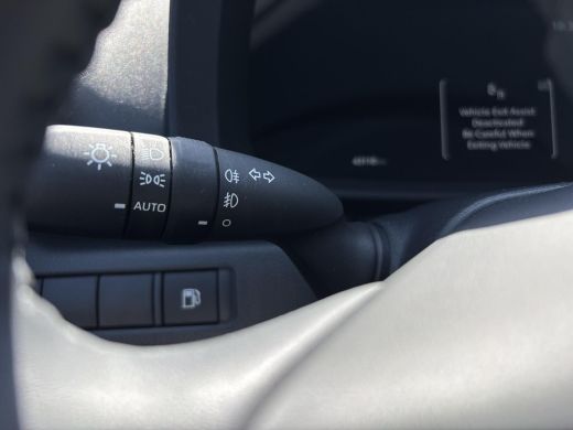 Toyota C-HR 1.8 Hybrid 140 Dynamic | All-in prijs | Automaat | Apple/android auto ActivLease financial lease