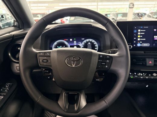 Toyota C-HR 2.0 Plug-in Hybrid 220 Dynamic ActivLease financial lease
