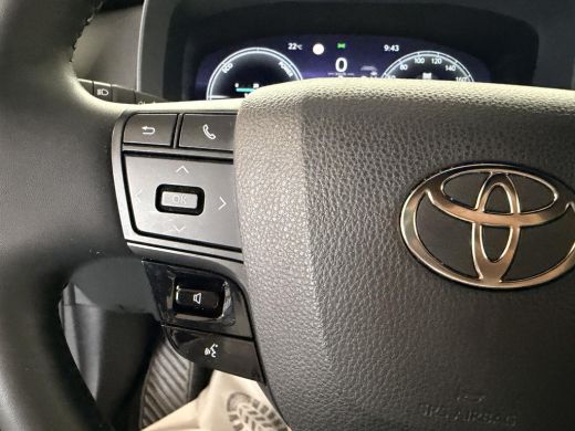 Toyota C-HR 2.0 Plug-in Hybrid 220 Dynamic ActivLease financial lease