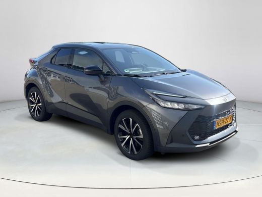 Toyota C-HR 2.0 Plug-in Hybrid 220 Dynamic ActivLease financial lease
