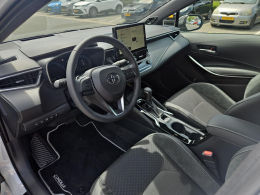 Toyota Corolla Hybrid 180 Executive MY25 ActivLease financial lease