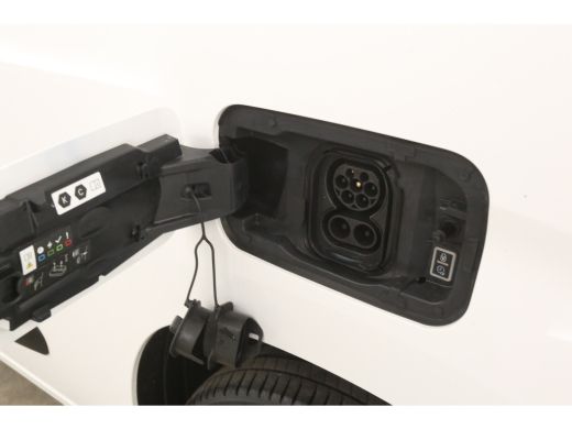 Toyota ProAce 50 kWh | Snelladen | SOH 95% | Virtual Cockpit | 3 Zits | Airco | Cruise | Carplay | Parkeersens. ActivLease financial lease