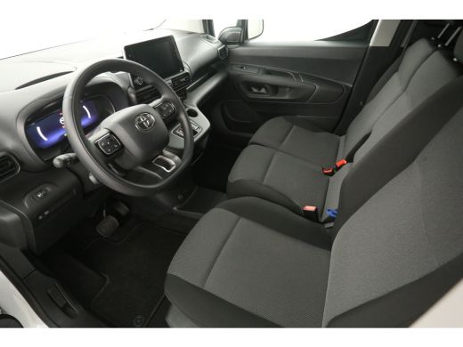 Toyota ProAce 50 kWh | Snelladen | SOH 95% | Virtual Cockpit | 3 Zits | Airco | Cruise | Carplay | Parkeersens. ActivLease financial lease